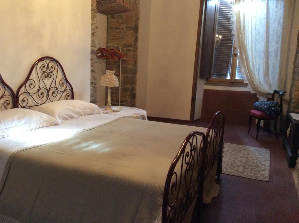 La Casa Del Maestro Hotel Кортона Екстериор снимка