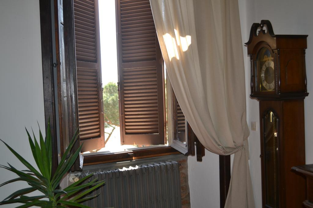 La Casa Del Maestro Hotel Кортона Екстериор снимка