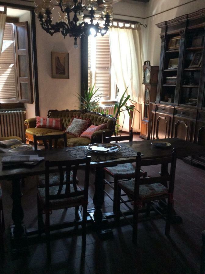La Casa Del Maestro Hotel Кортона Екстериор снимка