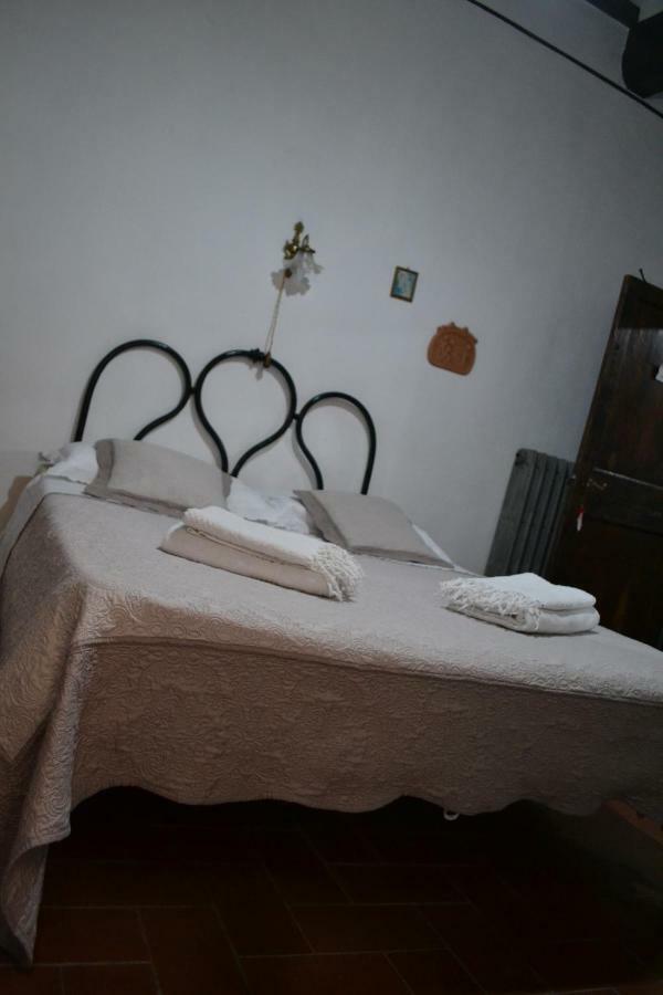 La Casa Del Maestro Hotel Кортона Екстериор снимка