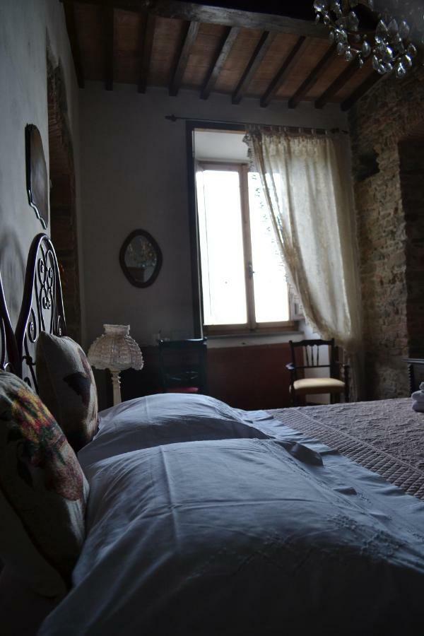 La Casa Del Maestro Hotel Кортона Екстериор снимка